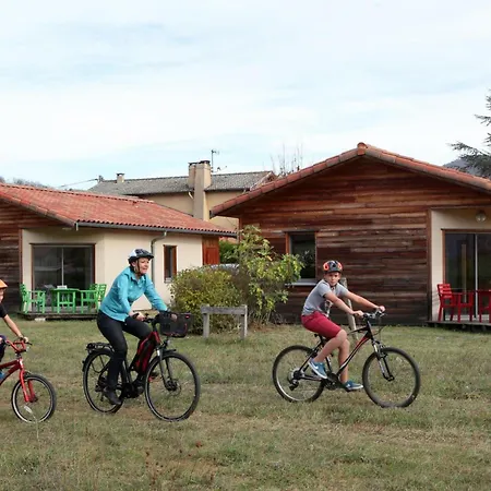 Arignac, 3 Pieces, 4 Personnes - Fr-1-419-14 *
